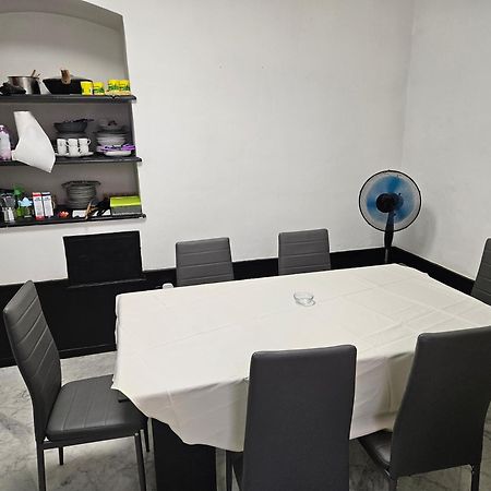 Casa Regis - Free Parking Hotel Genoa Ngoại thất bức ảnh